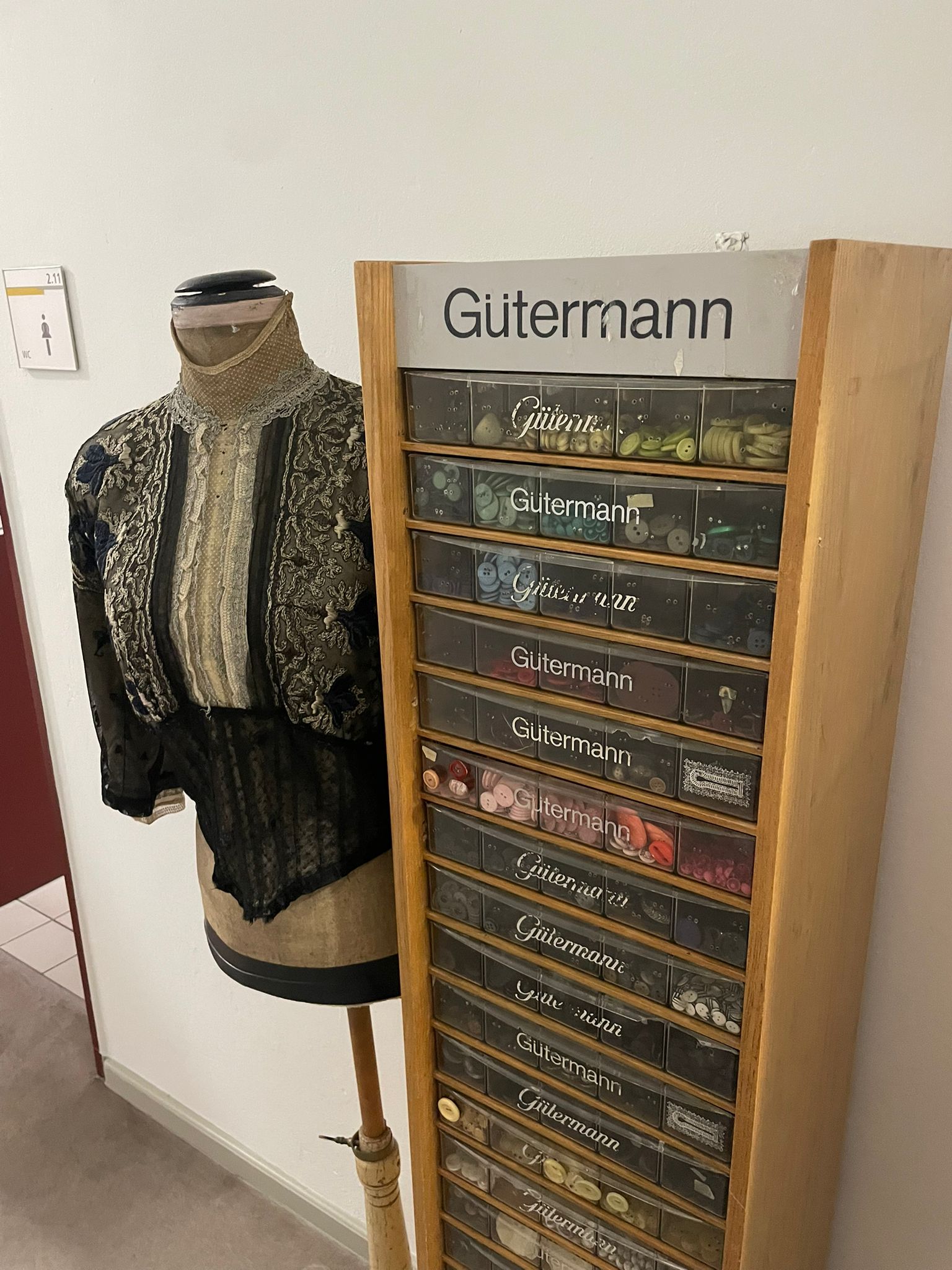 PHOTO-2025-12-05-13-33-48 3