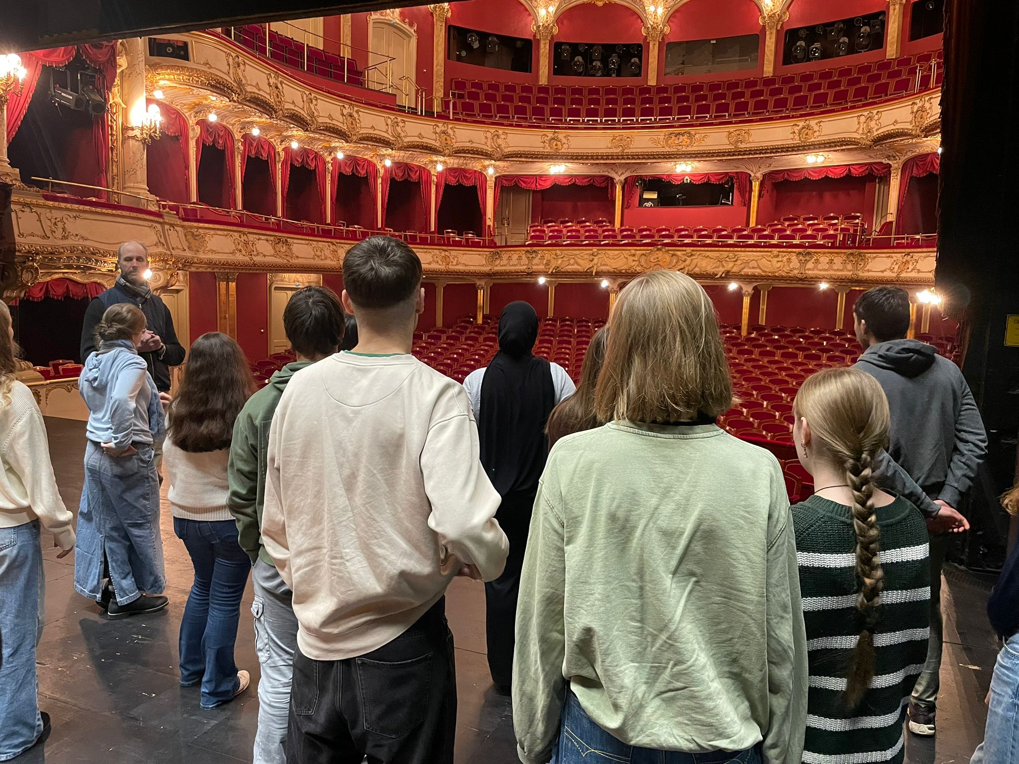 PHOTO-2025-12-05-13-33-51