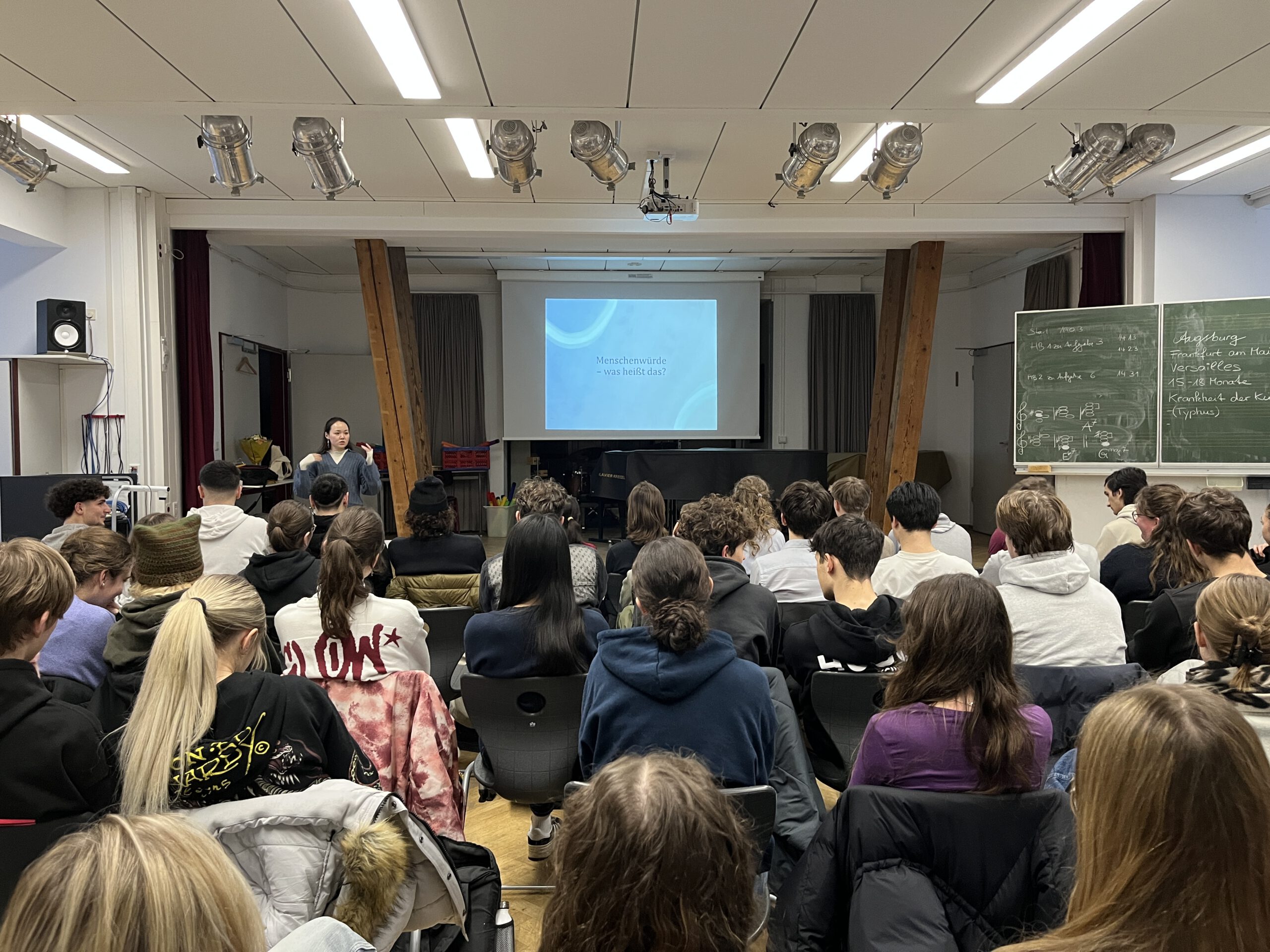 Vortrag Lara MU1 von hinten